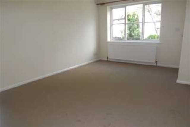  Image of 2 bedroom Detached house to rent in Tunstall Green Chesterfield S40 at Chesterfield, S40 2DY