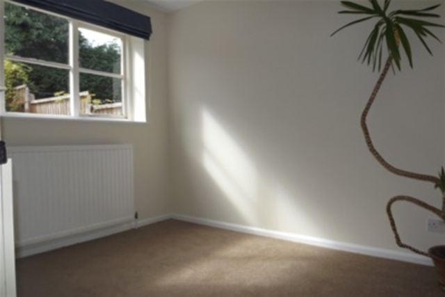  Image of 2 bedroom Detached house to rent in Tunstall Green Chesterfield S40 at Chesterfield, S40 2DY