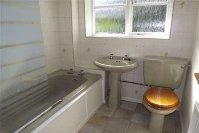  Image of 2 bedroom Detached house to rent in Tunstall Green Chesterfield S40 at Chesterfield, S40 2DY