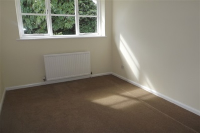  Image of 2 bedroom Detached house to rent in Tunstall Green Chesterfield S40 at Chesterfield, S40 2DY