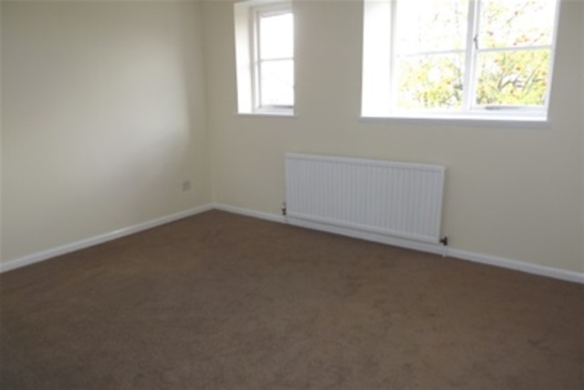  Image of 2 bedroom Detached house to rent in Tunstall Green Chesterfield S40 at Chesterfield, S40 2DY