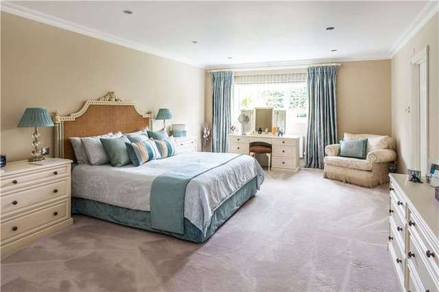  Image of 5 bedroom Detached house for sale in Tydcombe Road Warlingham CR6 at Warlingham Surrey Warlingham, CR6 9LU