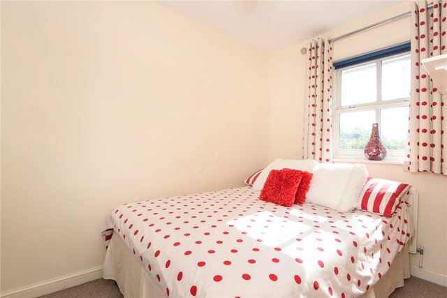  Image of 3 bedroom End of Terrace for sale in Verbena Close Winnersh Wokingham RG41 at Winnersh Wokingham Winnersh, RG41 5ST