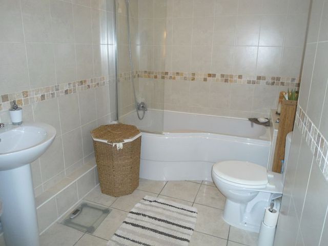  Image of 2 bedroom Flat to rent in Victoria Drive Bognor Regis PO21 at Victoria Drive  Bognor Regis, PO21 2DZ