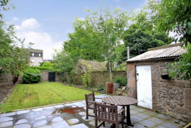  Image of 2 bedroom Flat to rent in Victoria Street Aberdeen AB10 at City Centre Aberdeen Aberdeen, AB10 1UU