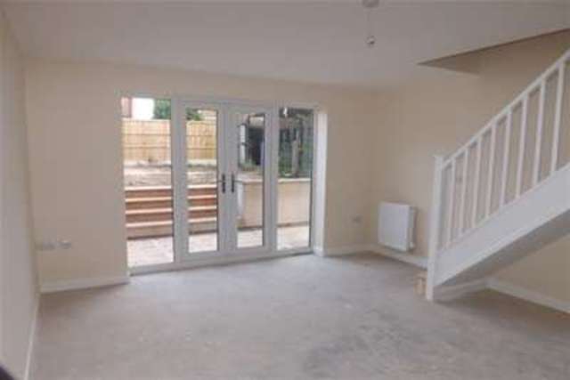  Image of 2 bedroom Detached house to rent in Walesby Drive Kirkby-in-Ashfield Nottingham NG17 at Nottingham, NG17 7PF