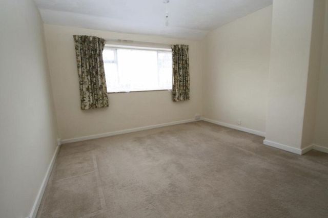  Image of 3 bedroom Terraced house to rent in Walton Drive High Wycombe HP13 at Walton Drive  High Wycombe, HP13 6TT