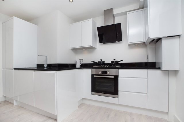  Image of 1 bedroom Flat to rent in Wandsworth Road London SW8 at Vauxhall London Vauxhall, SW8 2LB