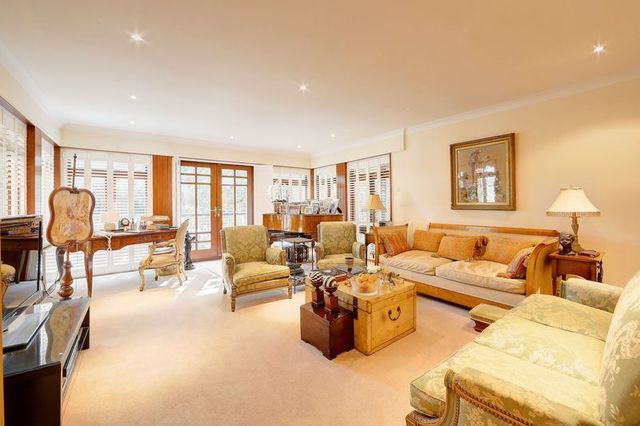  Image of 3 bedroom Flat for sale in Warren Road Coombe Kingston upon Thames KT2 at Warren Road  Kingston Upon Thames, KT2 7LF