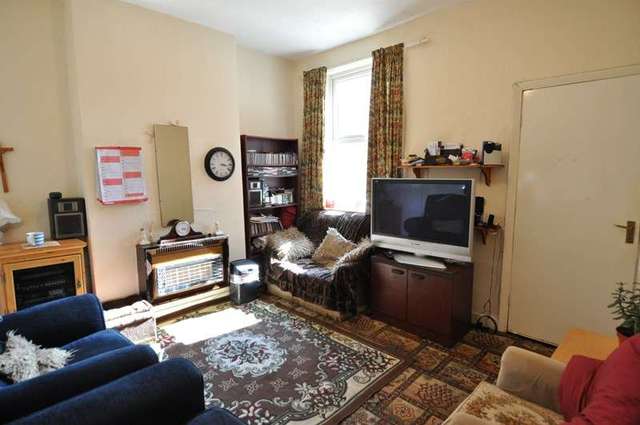  Image of 3 bedroom End of Terrace for sale in Warwards Lane Stirchley Birmingham B29 at Warwards Lane Selly Oak Birmingham, B29 7QR