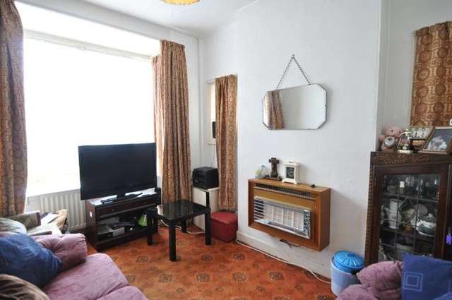  Image of 3 bedroom End of Terrace for sale in Warwards Lane Stirchley Birmingham B29 at Warwards Lane Selly Oak Birmingham, B29 7QR