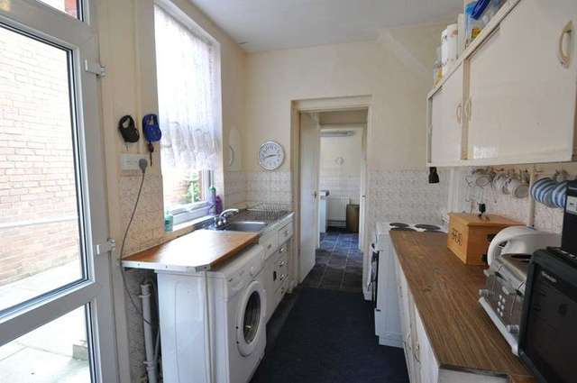  Image of 3 bedroom End of Terrace for sale in Warwards Lane Stirchley Birmingham B29 at Warwards Lane Selly Oak Birmingham, B29 7QR