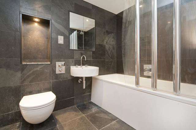  Image of 3 bedroom Flat to rent in Bouton Place London N1 at Islington London Islington, N1 1TR