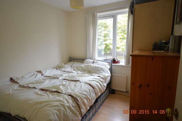  Image of 1 bedroom Apartment to rent in Waterman Way London E1W at Waterman Way  London, E1W 2QW