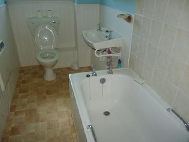  Image of 2 bedroom Flat to rent in Watson Street Dundee DD4 at Dundee  Dundee, DD4 6HG