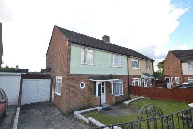  Image of 3 bedroom Semi-Detached house to rent in Wensley Road Reading RG1 at Wensley Road  Reading, RG1 6DQ