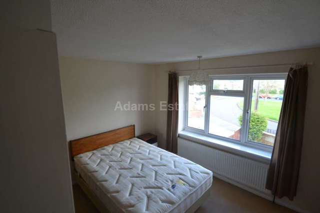  Image of 3 bedroom Semi-Detached house to rent in Wensley Road Reading RG1 at Wensley Road  Reading, RG1 6DQ