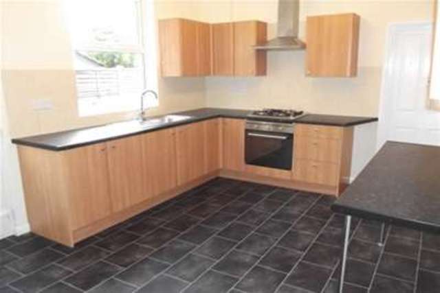  Image of 5 bedroom Detached house to rent in North Road West Bridgford Nottingham NG2 at Nottingham, NG2 7NG