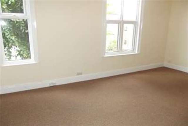  Image of 5 bedroom Detached house to rent in North Road West Bridgford Nottingham NG2 at Nottingham, NG2 7NG