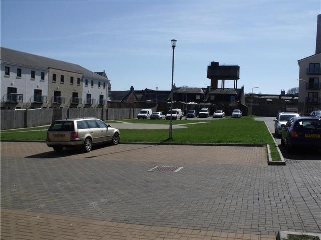  Image of 2 bedroom Flat to rent in West Court Dundee DD3 at Law Dundee Dundee, DD3 6QB