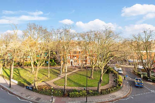  Image of Flat to rent in West End Lane London NW6 at West Hampstead, NW6 1RS