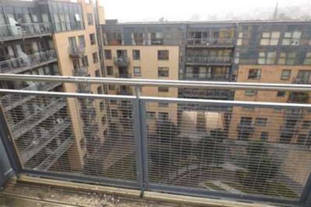  Image of 2 bedroom Flat to rent in Fitzwilliam Street Sheffield S1 at Sheffield, S1 4JQ