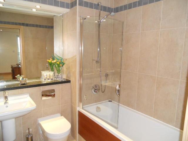  Image of 2 bedroom Flat to rent in Western Harbour Breakwater Edinburgh EH6 at Leith Edinburgh Edinburgh, EH6 6PA