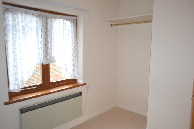  Image of 2 bedroom Apartment to rent in White Horse Court Storrington Pulborough RH20 at White Horse Court White Horse Yard Storrington, RH20 4DQ