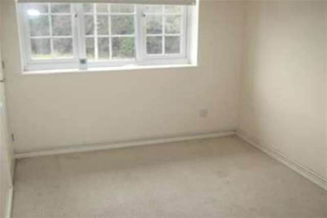  Image of 1 bedroom Detached house to rent in Willoughby Court Peterborough PE1 at Peterborough, PE1 4SZ