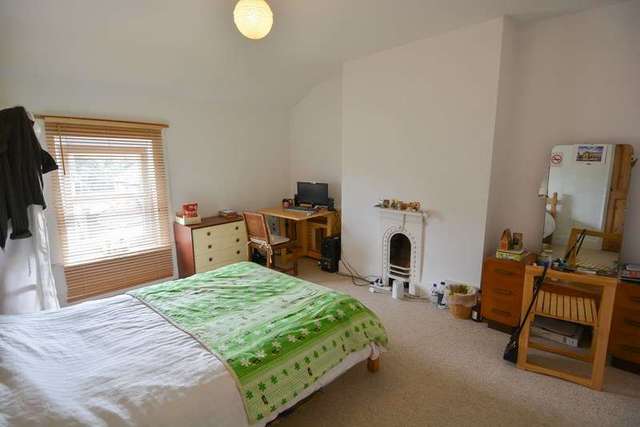  Image of 6 bedroom Terraced house for sale in Willow Avenue Edgbaston Birmingham B17 at Willow Avenue  Edgbaston, B17 8HD