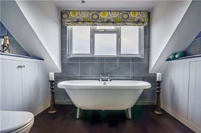 Image of 4 bedroom Detached house for sale in Wimpole Road Barton Cambridge CB23 at Barton, CB23 7AE