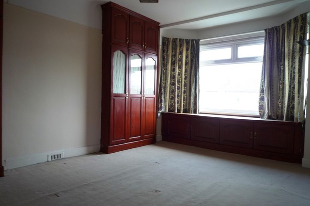  Image of 3 bedroom Semi-Detached house to rent in Winchester Road Shirley Southampton SO16 at Southampton, SO16 6TW