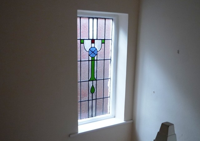  Image of 3 bedroom Semi-Detached house to rent in Winchester Road Shirley Southampton SO16 at Southampton, SO16 6TW