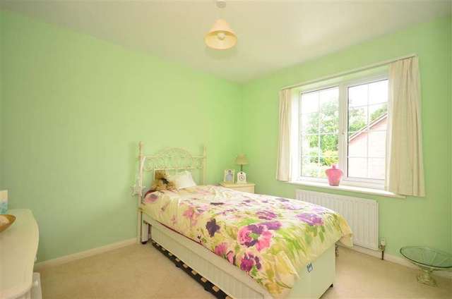  Image of 3 bedroom End of Terrace for sale in Woodbury Avenue East Grinstead RH19 at East Grinstead West Sussex East Grinstead, RH19 3NY