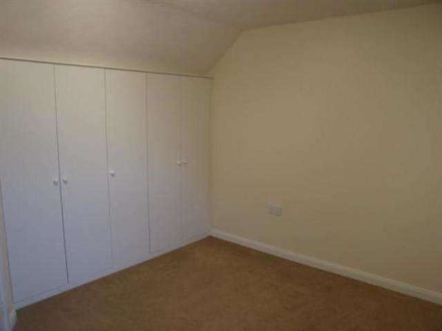  Image of 3 bedroom Semi-Detached house to rent in Worsted Close Halifax HX1 at Halifax, HX1 4RS
