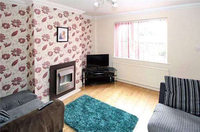  Image of 2 bedroom Terraced house to rent in Worthing Road Rustington Littlehampton BN16 at Rustington East Preston, BN16 3LX