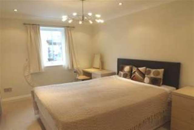  Image of 2 bedroom Flat to rent in Belvedere Road Burnham-on-Crouch CM0 at Burnham-on-Crouch, CM0 8AJ