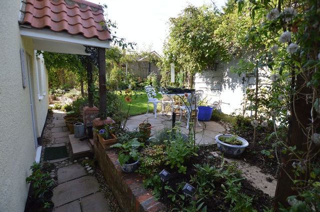  Image of 2 bedroom Detached house for sale in Church Lane Timberland Lincoln LN4 at Church Lane Timberland Lincoln, LN4 3SB