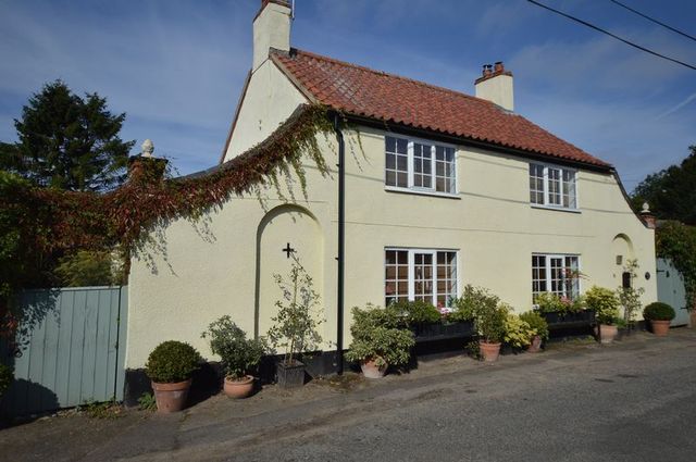  Image of 2 bedroom Detached house for sale in Church Lane Timberland Lincoln LN4 at Church Lane Timberland Lincoln, LN4 3SB