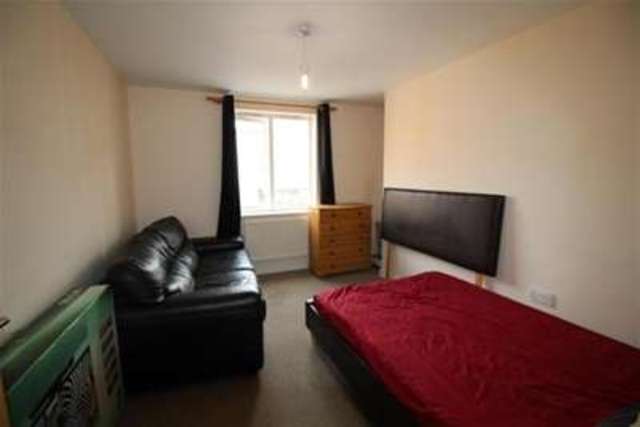  Image of 2 bedroom Flat to rent in John Dyde Close Bishop