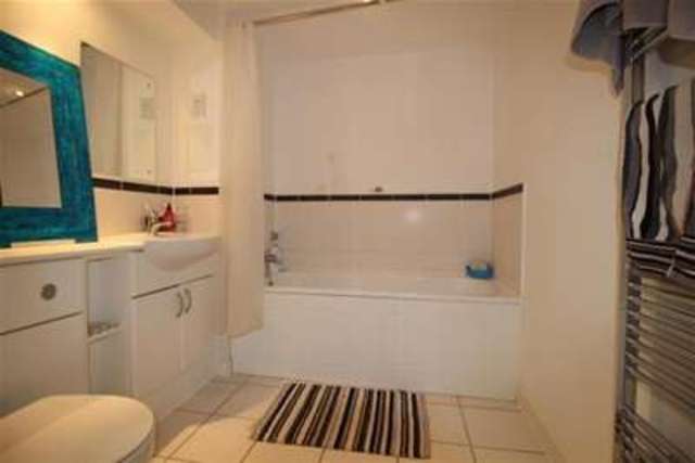  Image of 2 bedroom Flat to rent in John Dyde Close Bishop