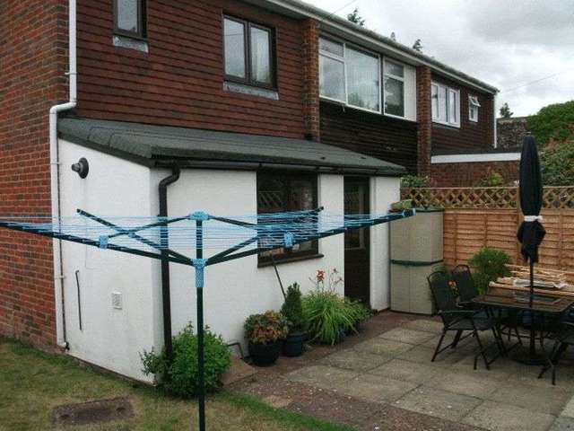  Image of 2 bedroom Terraced house to rent in Kingfishers Grove Wantage OX12 at Kingfishers Grove Wantage, OX12 7JL