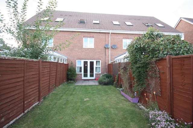  Image of 3 bedroom Detached house for sale in Cordelia Close Stratford-upon-Avon CV37 at Cordelia Close  Stratford upon Avon, CV37 0AN