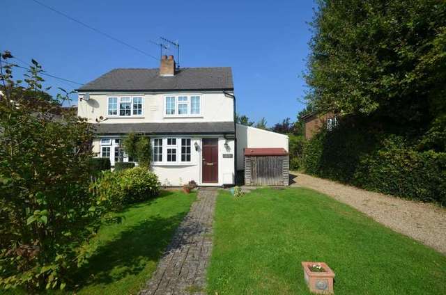  Image of 2 bedroom Cottage to rent in Thorndown Lane Windlesham GU20 at Windlesham, GU20 6DF