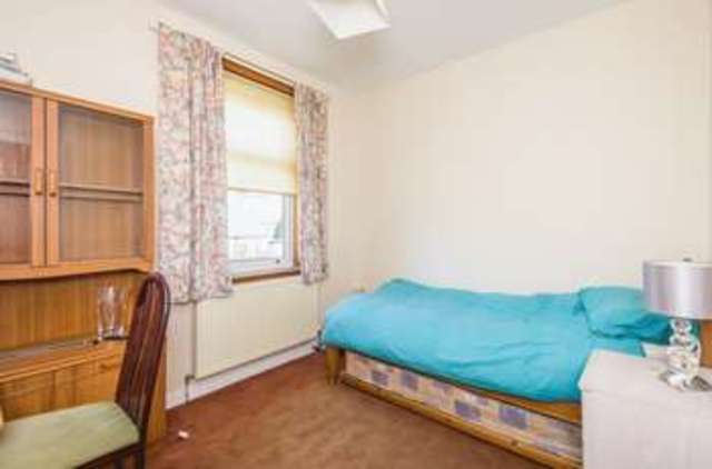  Image of 2 bedroom Flat for sale in Featherhall Terrace Corstorphine Edinburgh EH12 at Featherhall Terrace Corstorphine Edinburgh, EH12 7TL