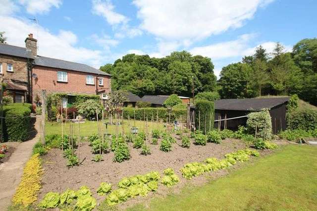  Image of 2 bedroom Terraced house to rent in Chenson Chenson Chulmleigh EX18 at Chenson Cottages  Chawleigh, EX18 7LF