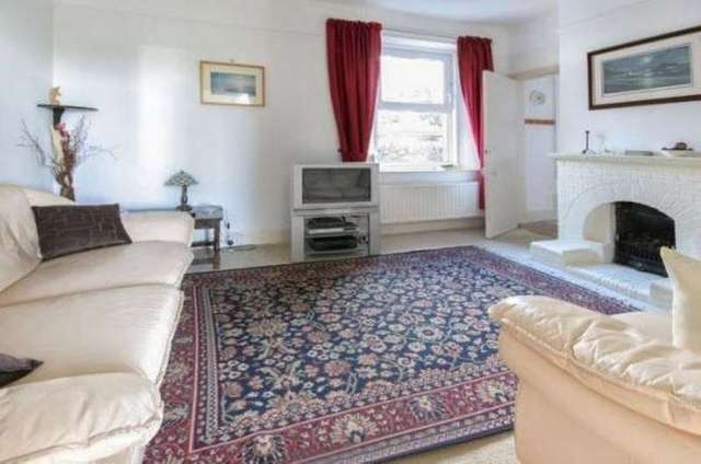  Image of 3 bedroom Cottage to rent in Daddyhole Plain Torquay TQ1 at Daddyhole Plain TORQUAY Devon, TQ1 2EG