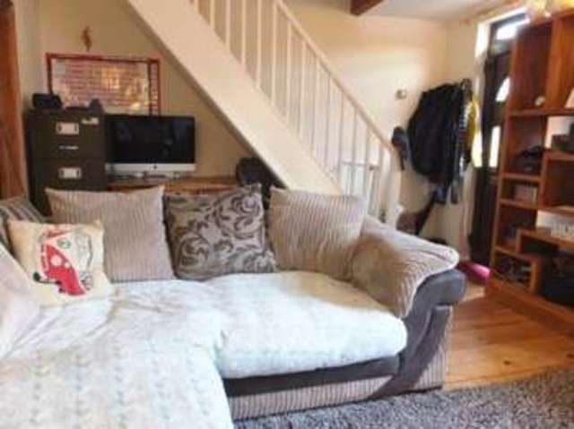  Image of 2 bedroom Terraced house for sale in Main Street Clanfield Bampton OX18 at Main Street Clanfield BAMPTON, OX18 2SJ