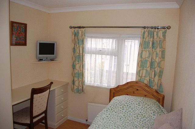  Image of 2 bedroom Detached house for sale in Valdean Home Park Alresford SO24 at Valdean Home Park  Alresford, SO24 9AY