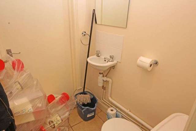  Image of Flat to rent in Brookley Road Brockenhurst SO42 at Brookley Rd  Brockenhurst, SO42 7RA